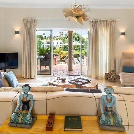 Casa La Vendola * 埃斯坦巴